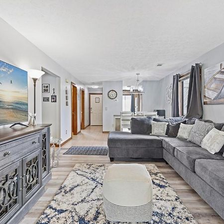 Spacious Modern Condo - 1St Floor - One Block To The Beach Myrtle Beach Exterior photo
